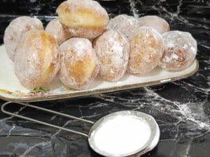 Gogoși pufoase8 (1)